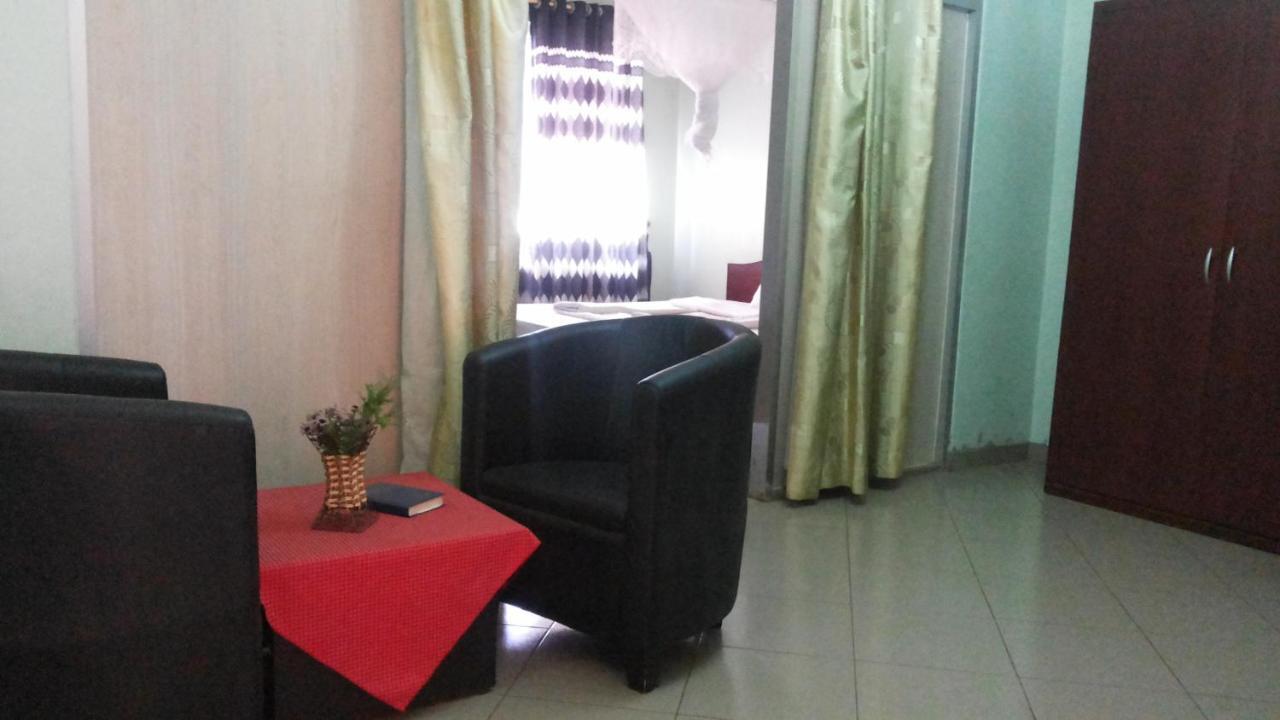 Daysinn Hotel Lira Extérieur photo