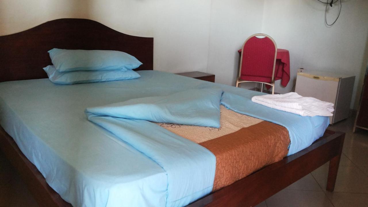 Daysinn Hotel Lira Extérieur photo